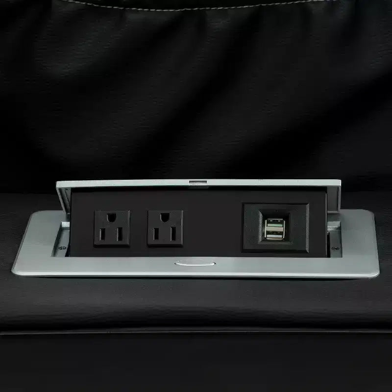 Divanetto reclinabile in stile teatro con luci LED, altoparlante Bluetooth e ricarica wireless