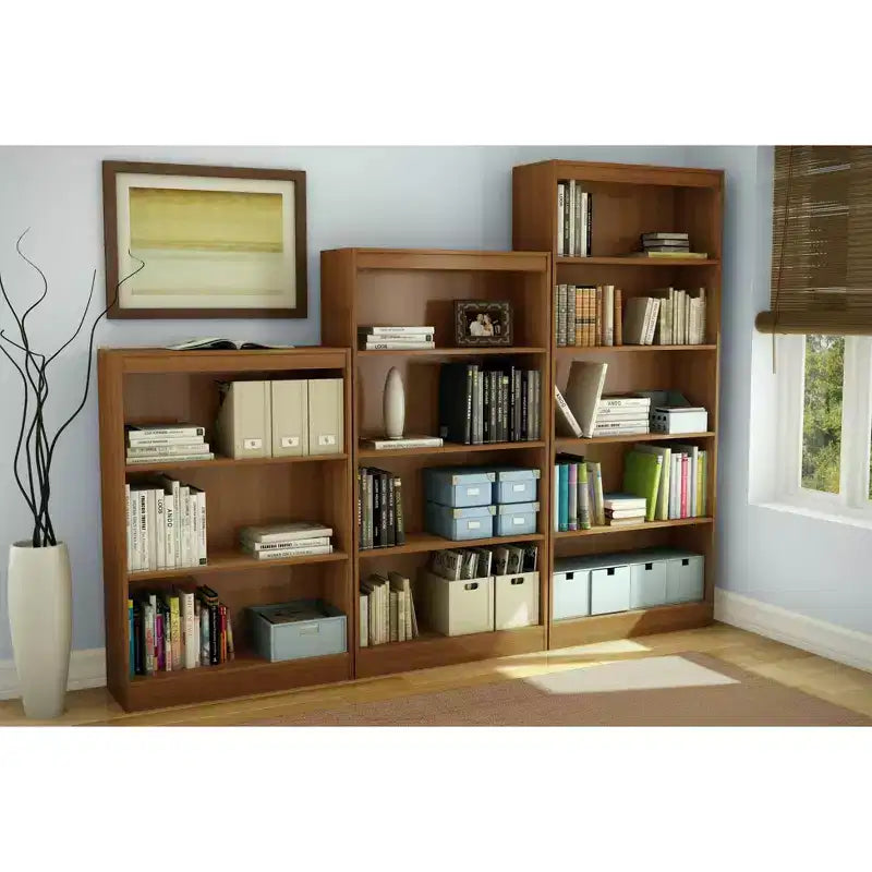 South Shore Libreria decorativa Morgan Cherry marrone da 56": scaffalatura verticale in truciolato, capacità 25 lb, altezza 56"