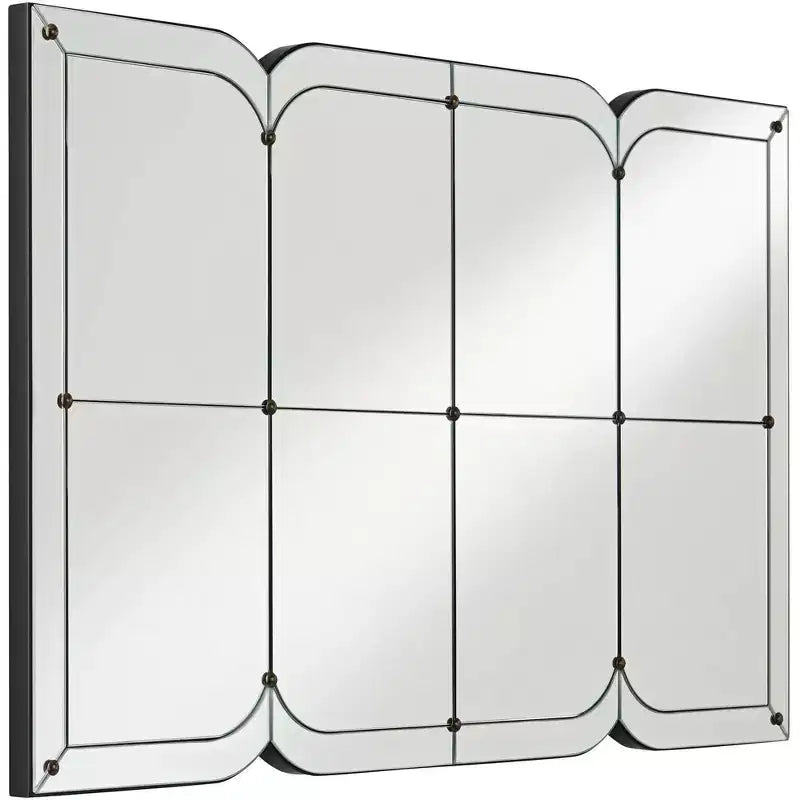 Specchio da parete curvo multi-pannello con punti dorati – 67,3 cm L x 111,7 cm H
