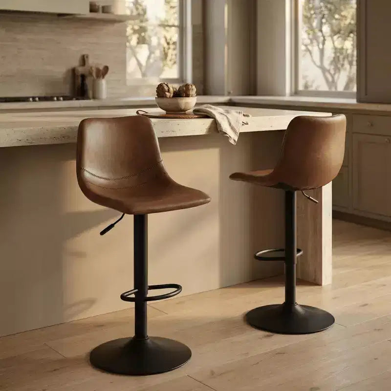 LeisureMod Tilbury - Set di 2 sgabelli da bar moderni regolabili con poggiapiedi e girevoli, sedie altezza bancone per isola cucina, bancone colazione o bar di casa